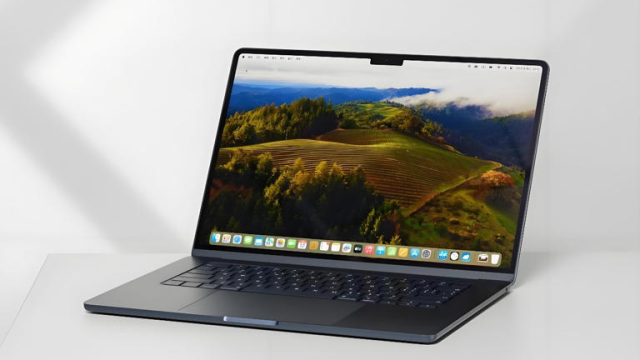 苹果2025年首秀新品：MacBook Air配备M4芯片亮相
